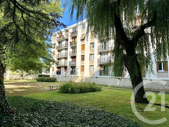 Appartement F3 à vendre - 3 pièces - 56,55 m2 - Le Plessis Trevise - 94 - ILE-DE-FRANCE